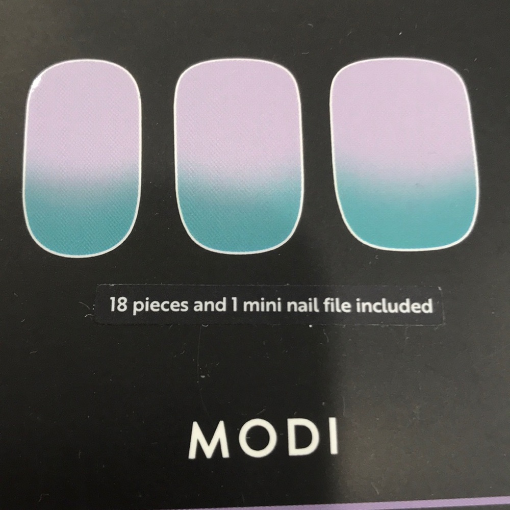 Amorepacific Gel Nail Design Tip - BOGO same priced item - Picture 3 of 9
